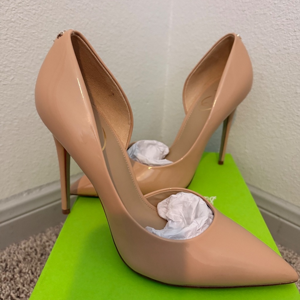 Shoes - Picture 2 of 2